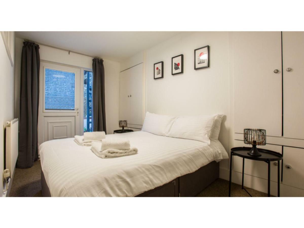 Elegant 1Bdr W/Private Garden In Vibrant Brighton Apartment ภายนอก รูปภาพ